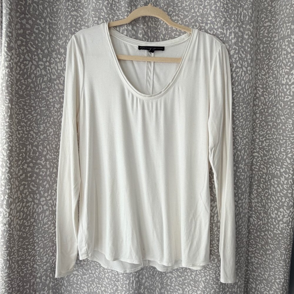 White House Black Market Long Sleeve Top in Ecru